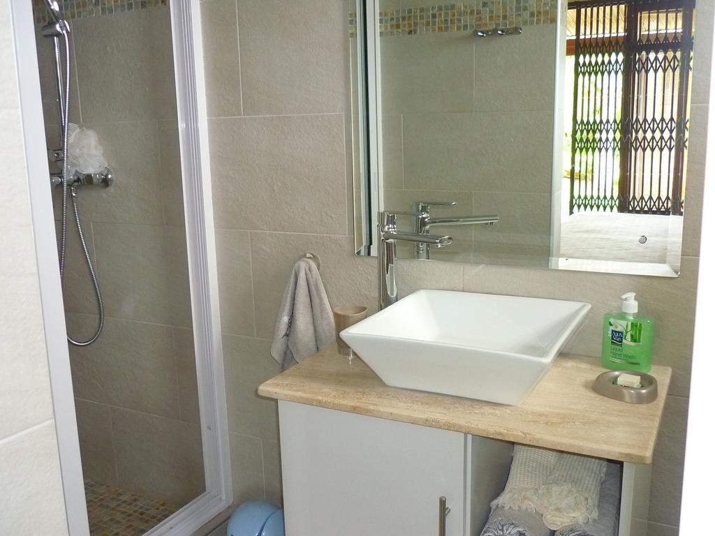 Flamboyant Ocean View - Ex Hillside Haven Apartment Tamarin